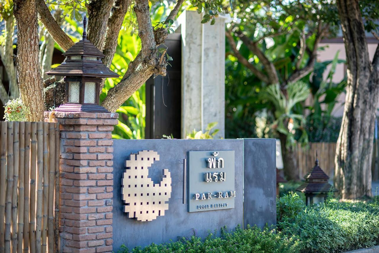 Pak Ram Hotel Mae Rim Exterior photo